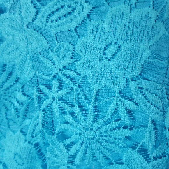 New York & Company Ombre Lace Dress - Picture 4 of 5